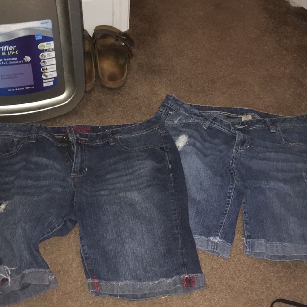 (SOLD) 2 pairs of Bermuda Shorts